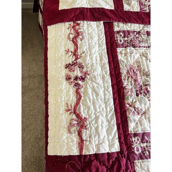 Vintage ARMOIRE KING HANDCRAFTED QUILT SOLID CREAM ST. REMY RIBBONS - Picture 5 of 14